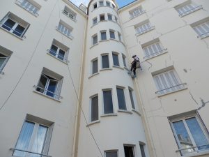 Colmatage de fissures - travaux sur cordes - Puy de dôme