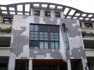 securite-filet-par-gravats-plaque